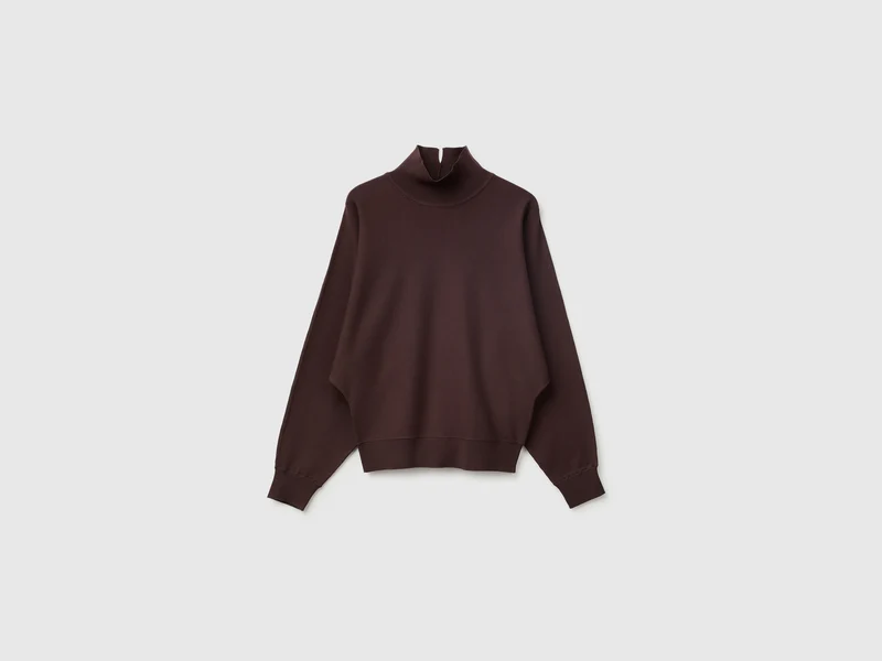 Pullover mit hohem Kragen und Fledermausärmeln