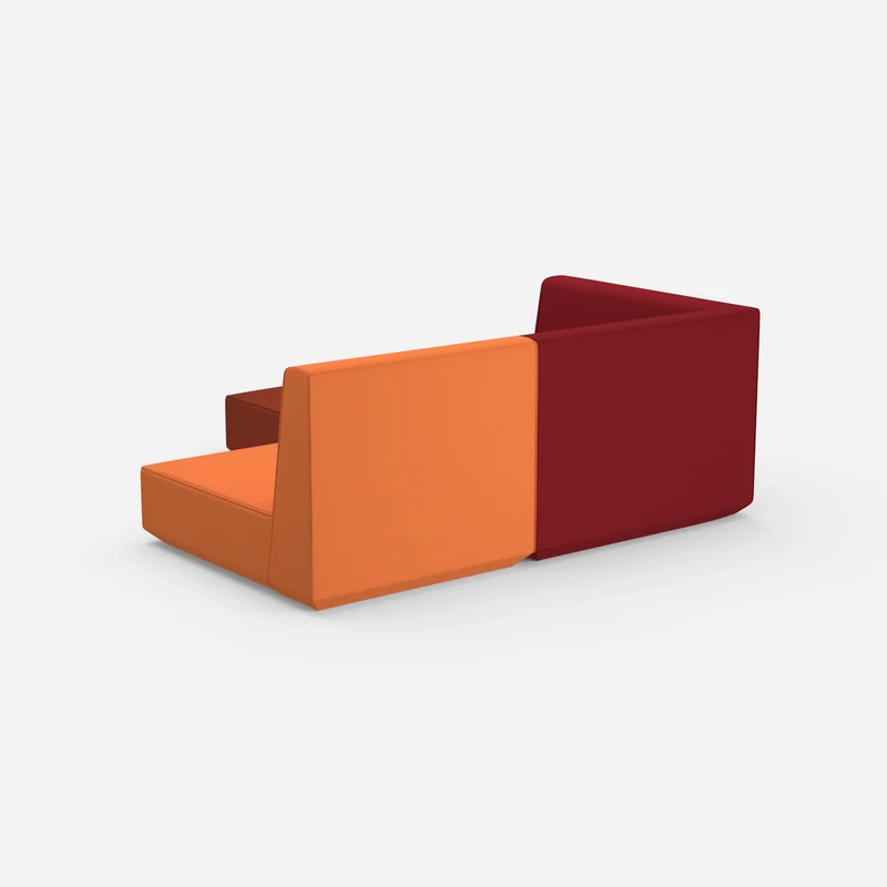 Ecksofa mit tiefer Sitzfläche und hoher Rückenlehne