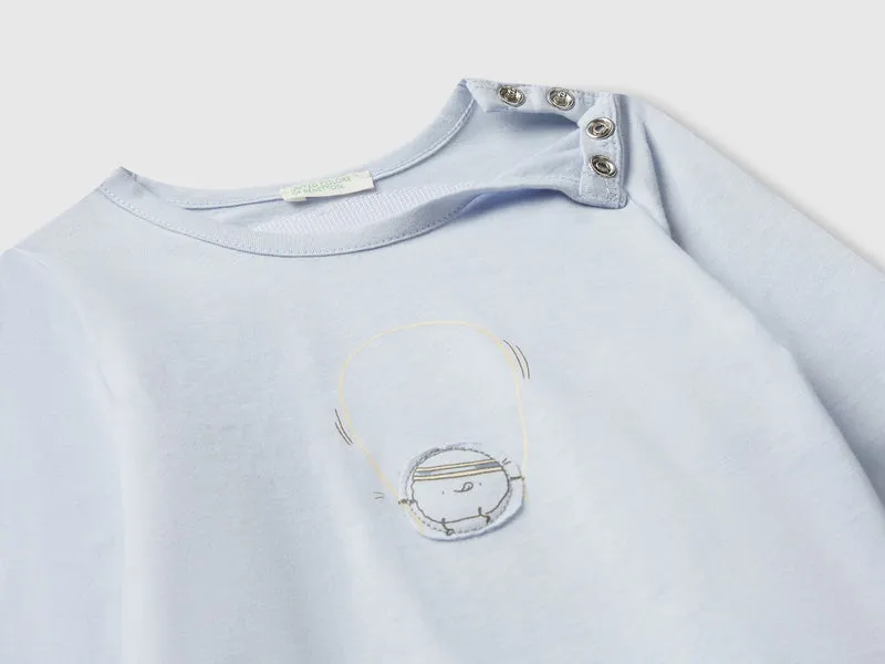 T-Shirt mit Print und Patch