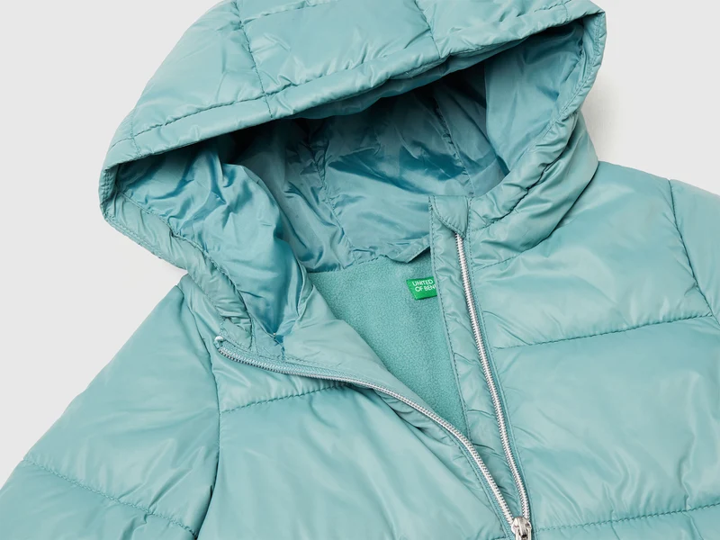 Nylonjacke mit Kapuze