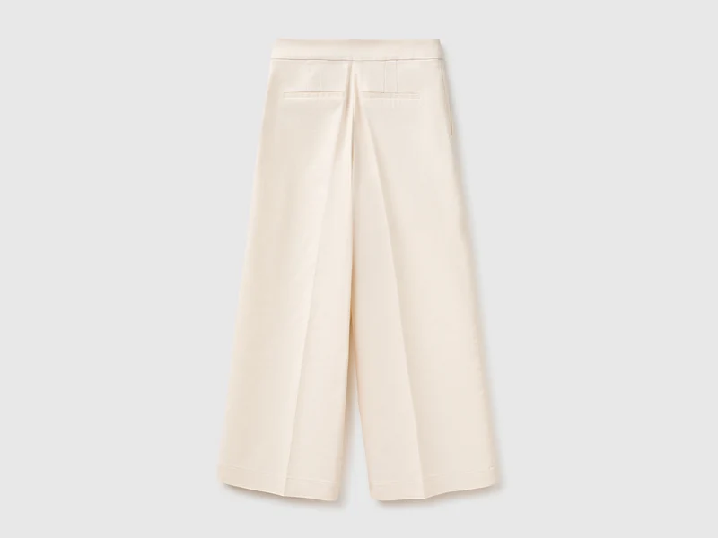 Weite Hosen