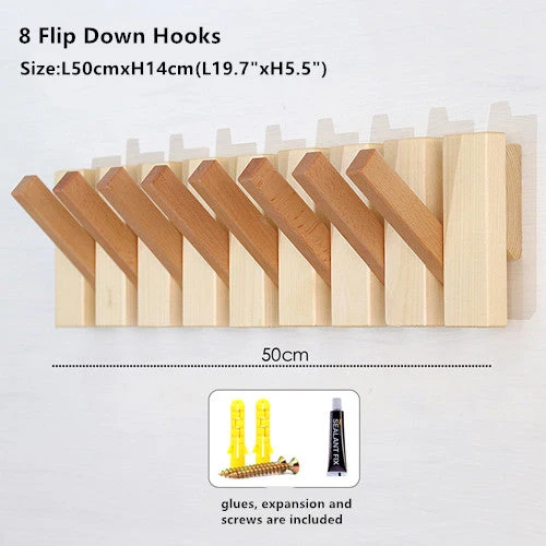 Wandgarderobe aus Holz mit herunterklappbaren Haken