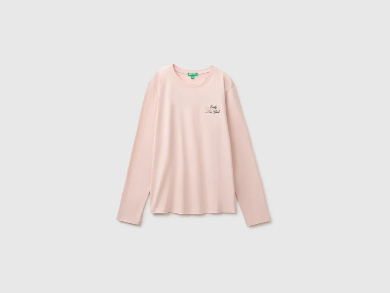 Bio-Baumwoll-T-Shirt mit Stickerei