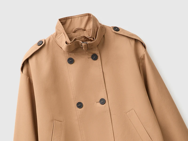 Kurzer zweireihiger Blazer