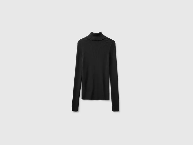 Rollkragenpullover aus einem Seiden-Woll-Gemisch mit Rippmuster