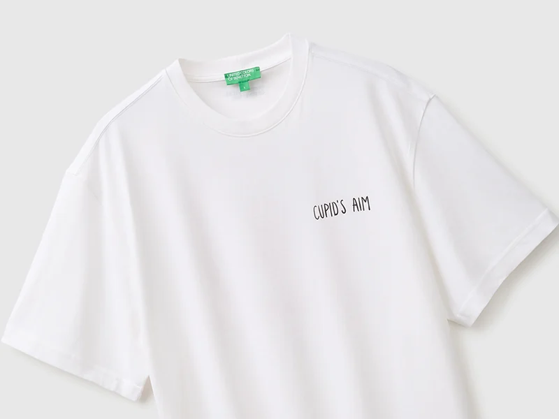 Lässiges T-Shirt mit Aufdruck