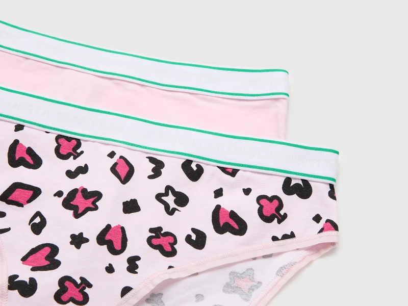 Zwei Slips mit Logo-Gummizug