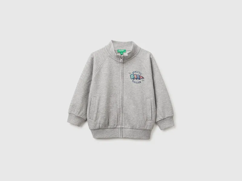 Sweatshirt mit Reißverschluss und Logo
