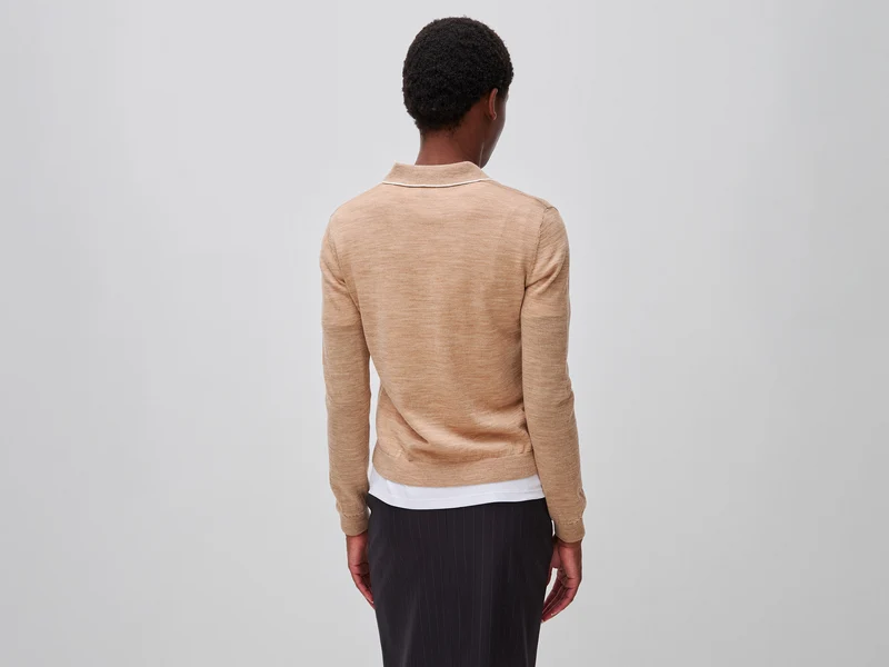 Gestricktes Poloshirt aus reiner Merinowolle