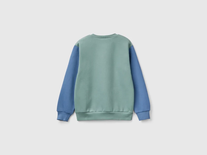 Warmer Sweater mit Logo