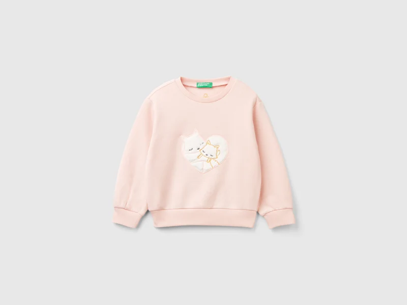 Warmer Sweater mit Patch