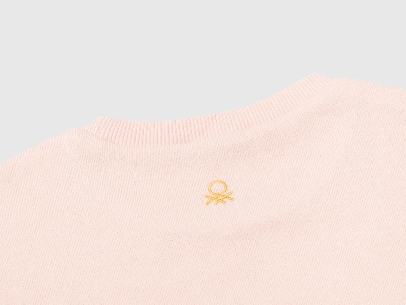 Warmer Sweater mit Patch