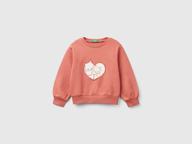 Warmer Sweater mit Patch