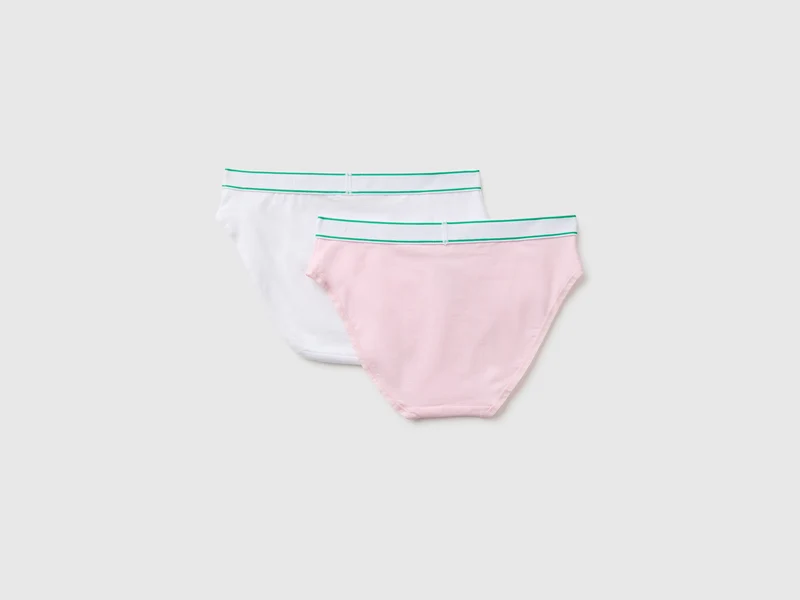 Zwei Slips mit Logo-Gummizug
