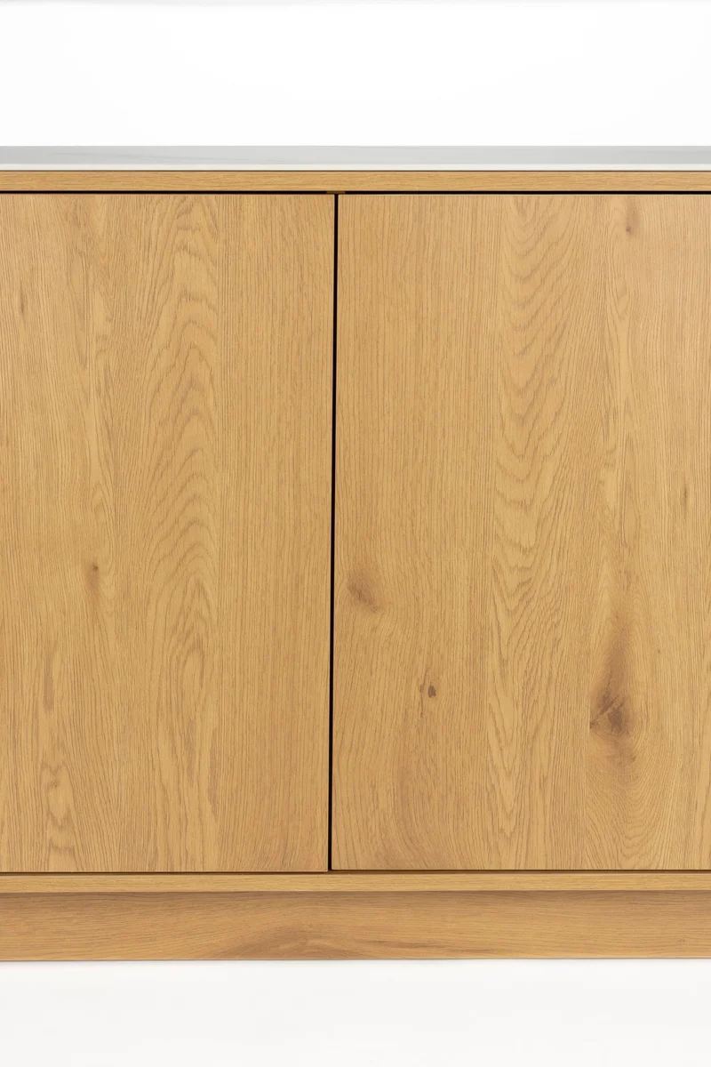 Hohes Sideboard Almira in Eiche-Optik mit Stauraum für Schlafzimmer