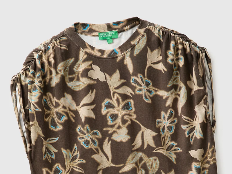 Fließendes Top mit Blumenprint
