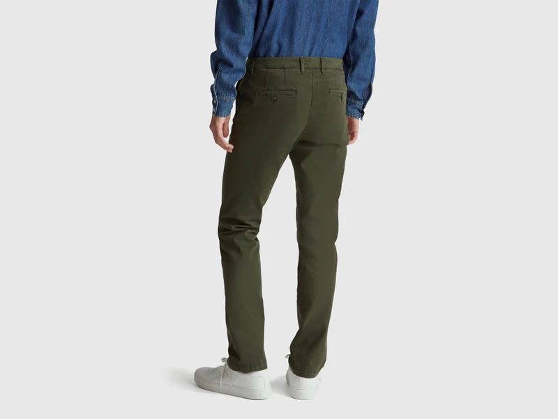 Dunkelgrüne Slim Fit Chinos