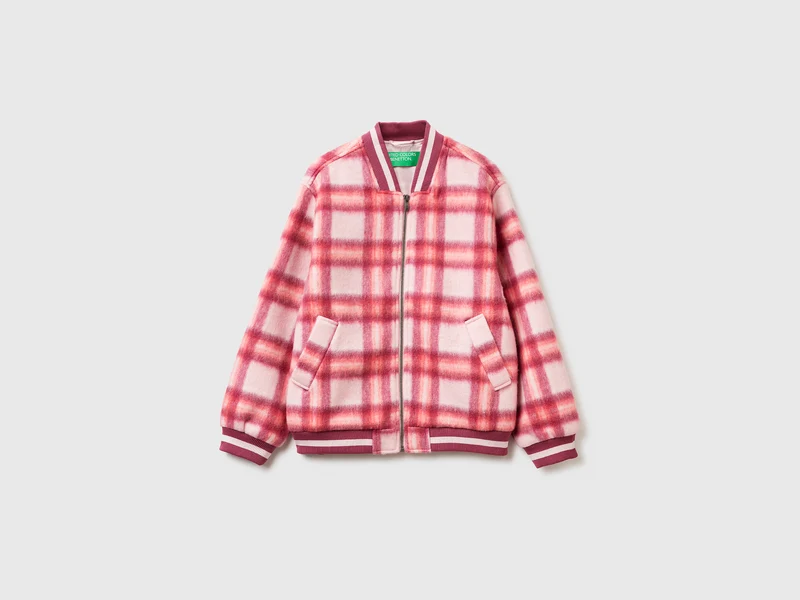 Karierte Bomberjacke