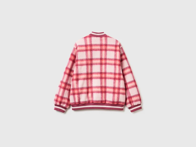 Karierte Bomberjacke