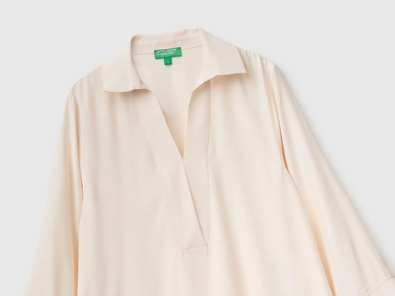 Bluse aus reiner Viskose
