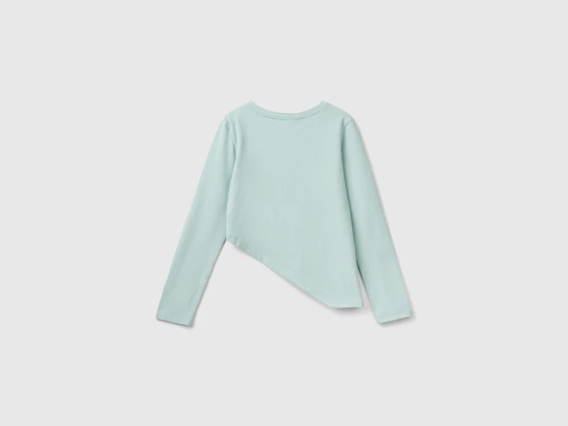 Shirt mit asymmetrischem Saum