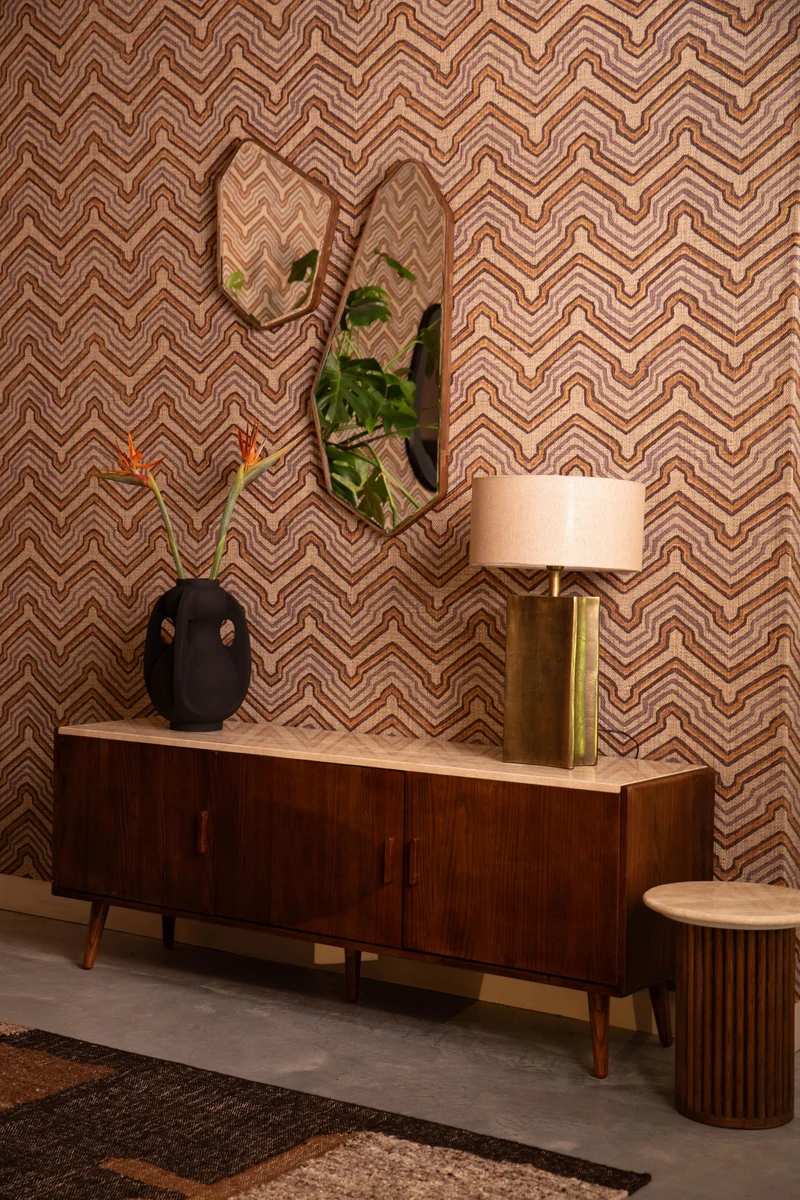 Wandspiegel Basil asymmetrisch mit Holzrahmen in Walnuss, Boho-Chic