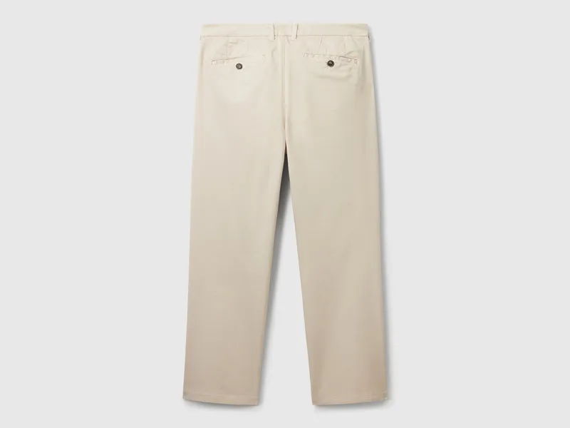Gerade geschnittene Chinohose