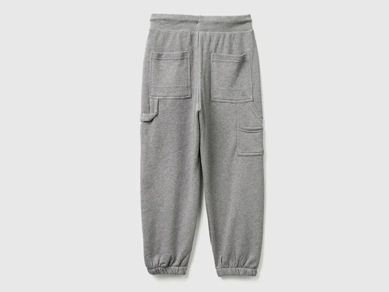 Weite Jogginghose mit Taschen