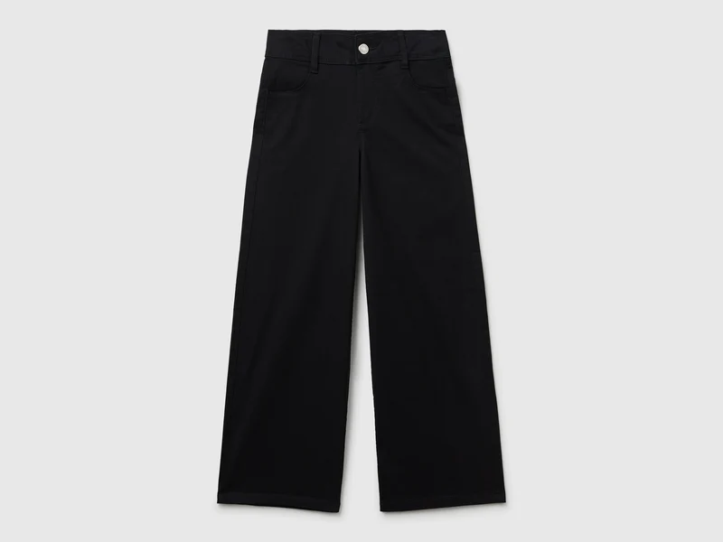 Weite Hose aus elastischer Baumwolle