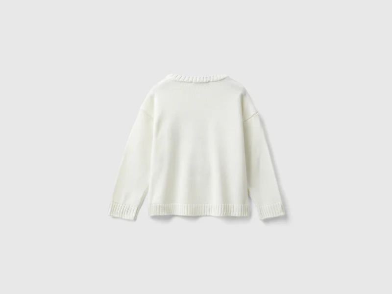 Pulli mit eingearbeitetem Katzenmotiv