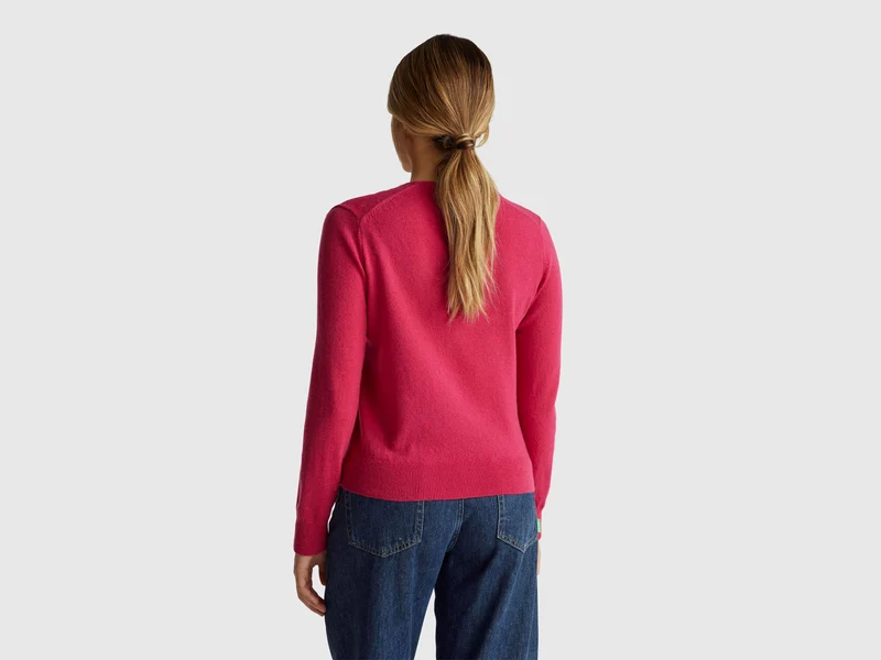 Fuchsiafarbener Pullover mit V-Ausschnitt aus reiner Merinowolle