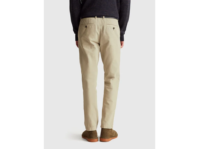 Slim-Fit-Chinos