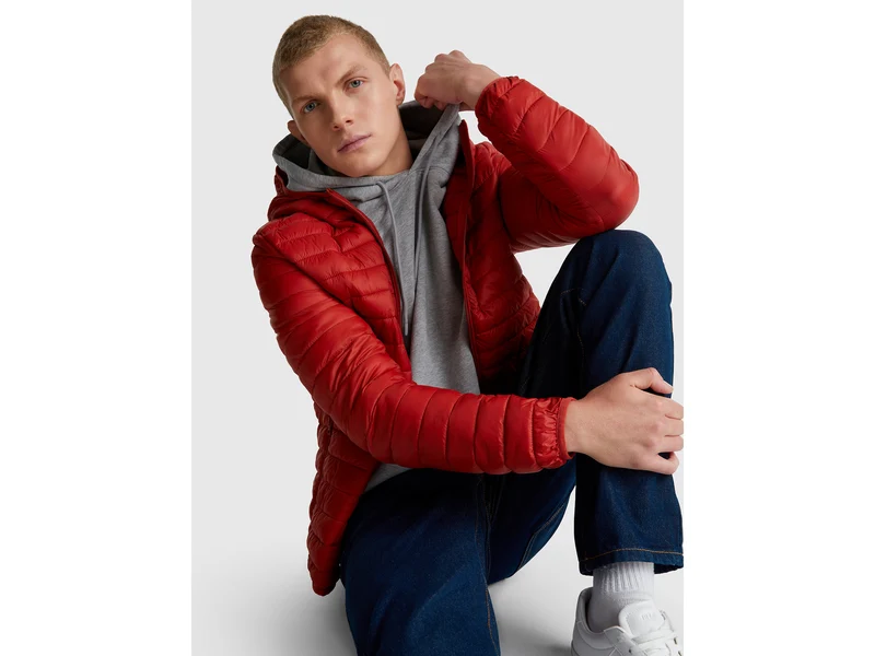 Gefütterte Daunenjacke im Regular Fit
