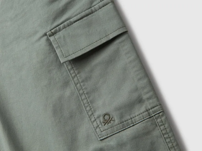 Fallschirmhose aus Stretch-Baumwolle