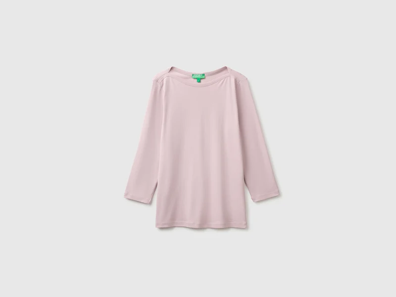 Schmal geschnittenes T-Shirt mit U-Boot-Ausschnitt