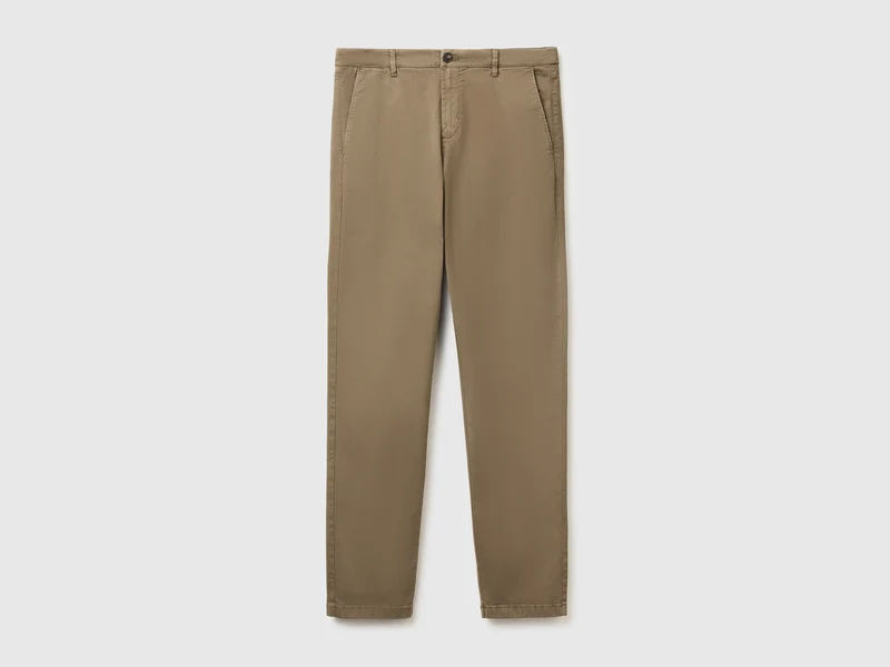 Schmal geschnittene Baumwollchinos