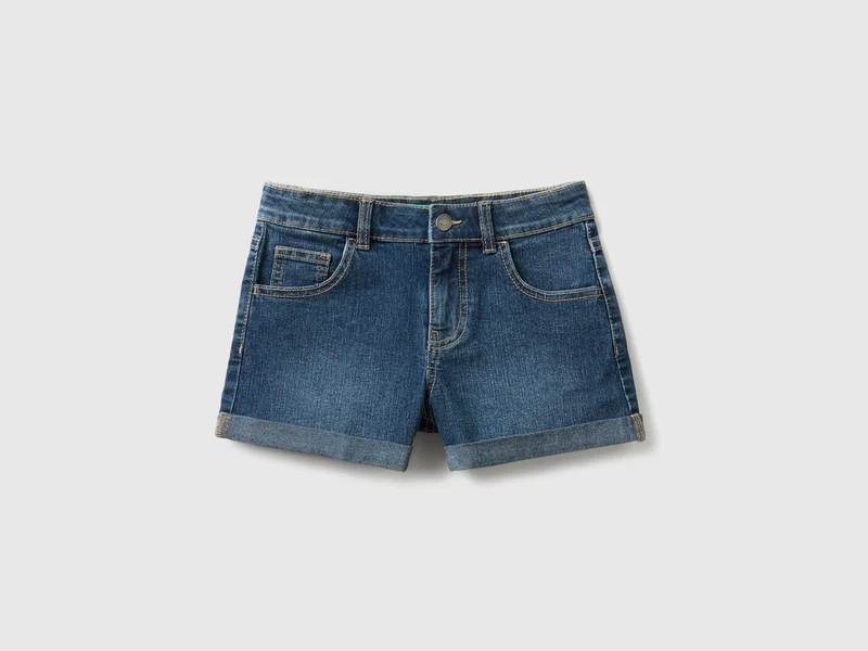 Kurze Jeans aus Denim
