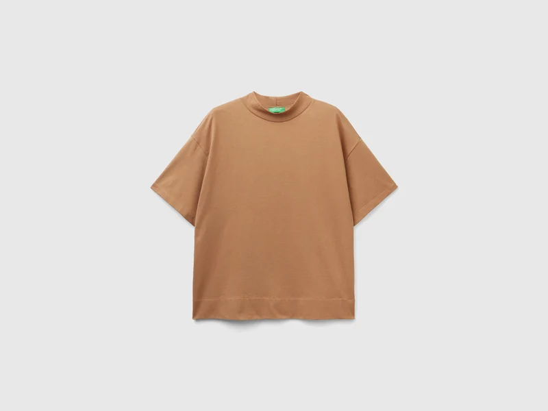 T-Shirt mit Stehkragen