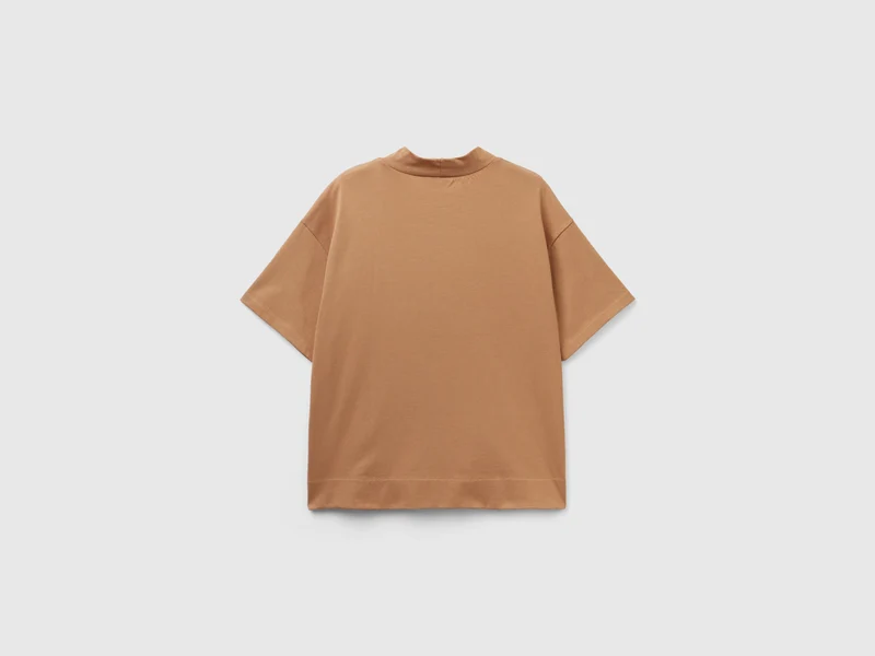 T-Shirt mit Stehkragen