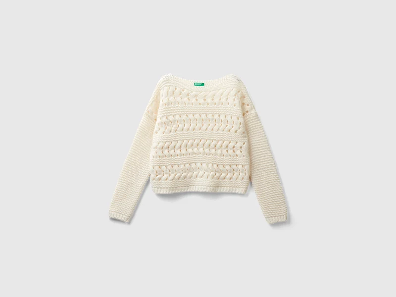 Pullover in einer Wollmischung mit Flechtmuster