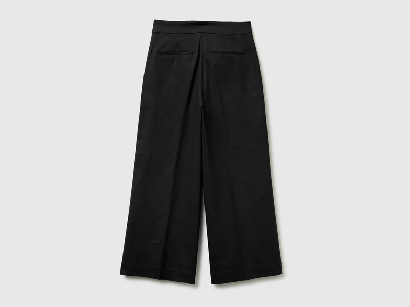 Hose mit weitem Bein und hoher Taille