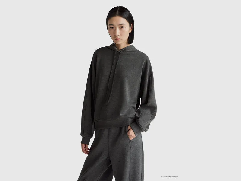 Kapuzenpullover aus Viskosemischung