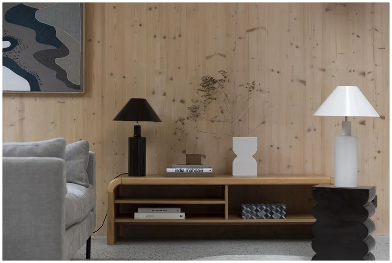 Sideboard Lowboard BRAVE 160 cm mit Eichenfurnier von Zuiver