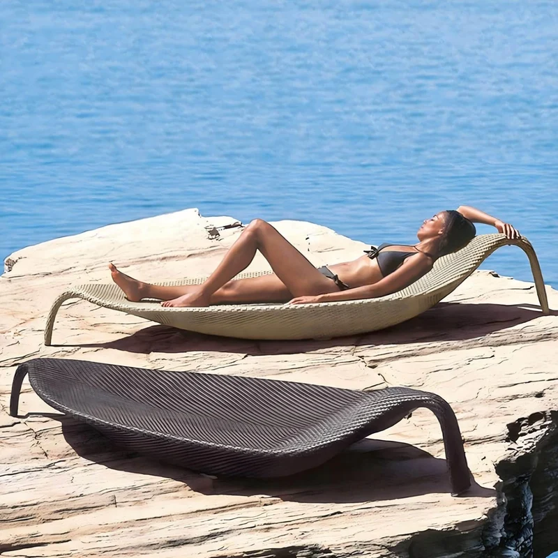 Leaf Sun Lounge Chair - Outdoor Patio Furniture