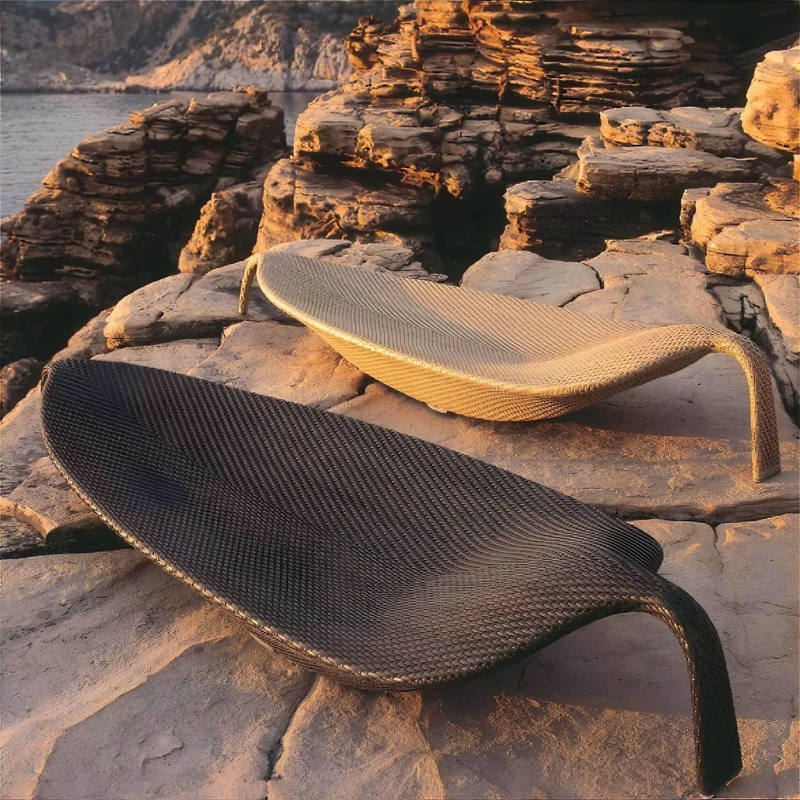 Leaf Sun Lounge Chair - Outdoor Patio Furniture