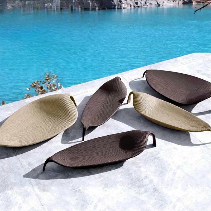 Leaf Sun Lounge Chair - Outdoor Patio Furniture