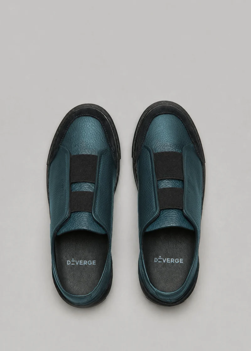 V38 Petrol Blue Floater