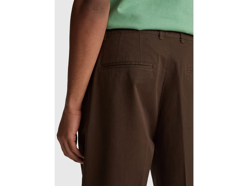 Chino mit Bundfalten