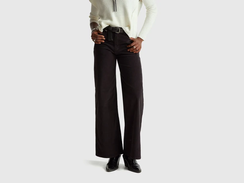 Hose wide fit aus Samt