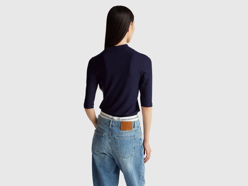 Slim-Fit-T-Shirt